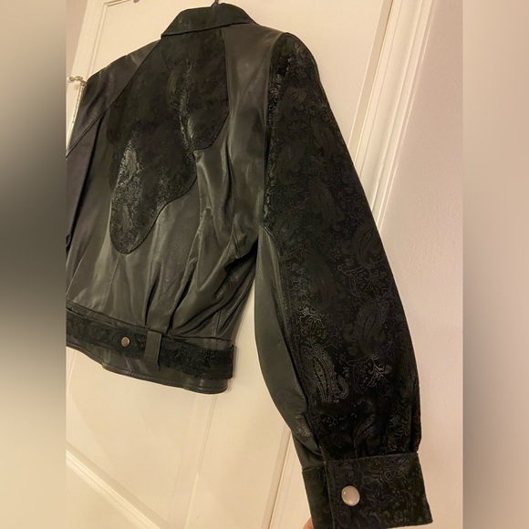 𝅺WOMEN’S Wilson’s Leather Embroidered floral Moto Black Jacket Vintage Size L - Picture 11 of 15